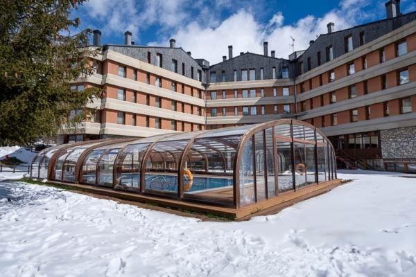 Hotel Montarto Baqueira Beret Exterior photo